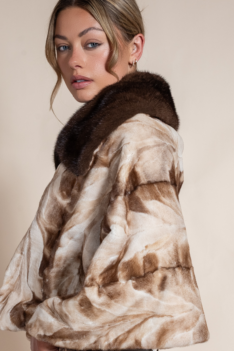 Women’s Sculpted Mink Cape Gold-White with Demi Buff Collar | Hyde Luxury Apparel