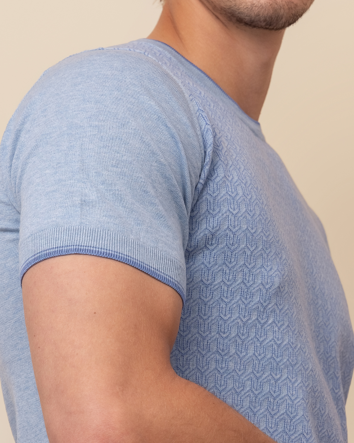 HYDE Arezzo — back view, fully fashioned cotton silk crew sweater, tailored lightweight fit, made in Italy