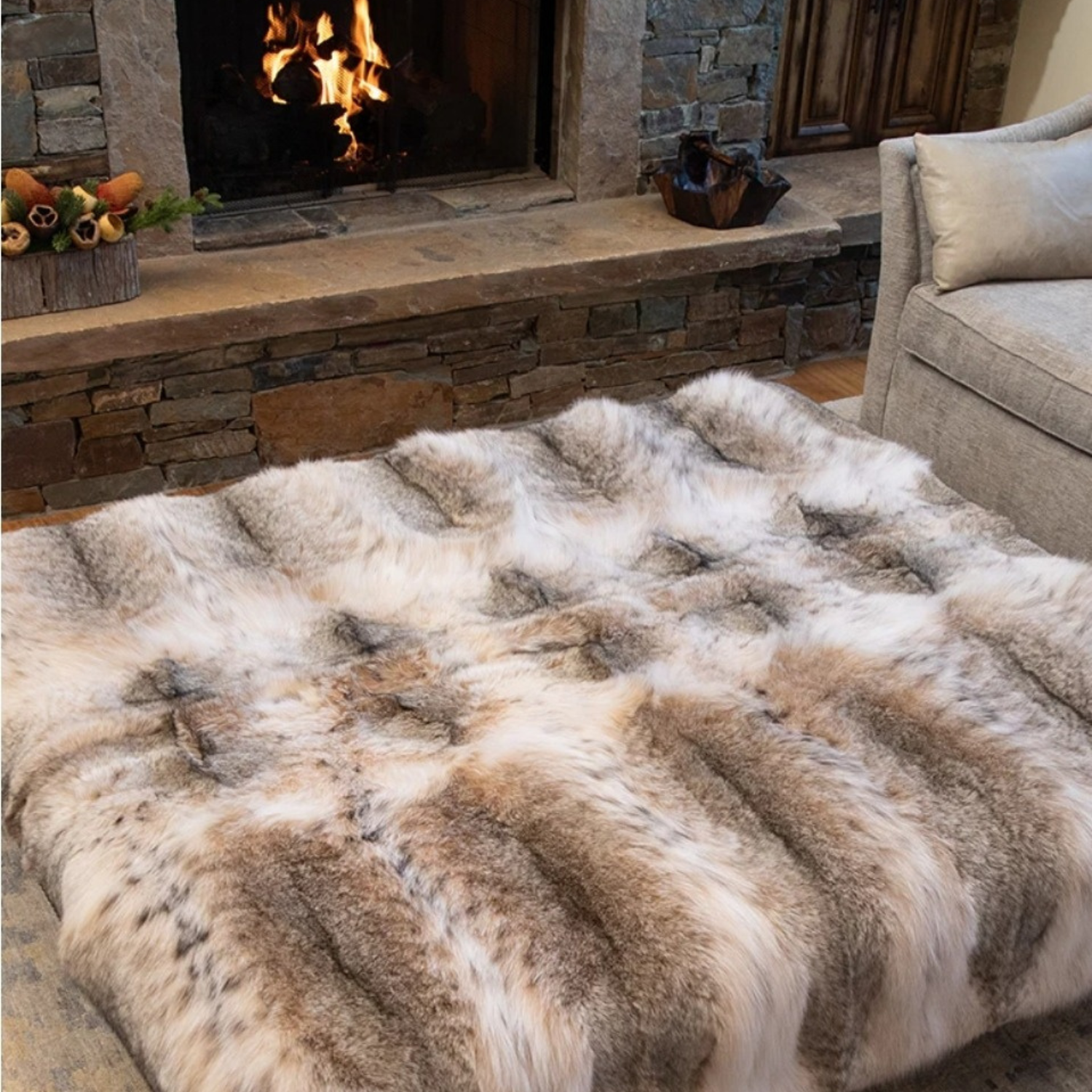 Luxury Fur Blankets & Rugs | Lynx, Fox, Russian Sable, Timberwolf, Rex & Chinchilla | HYDE