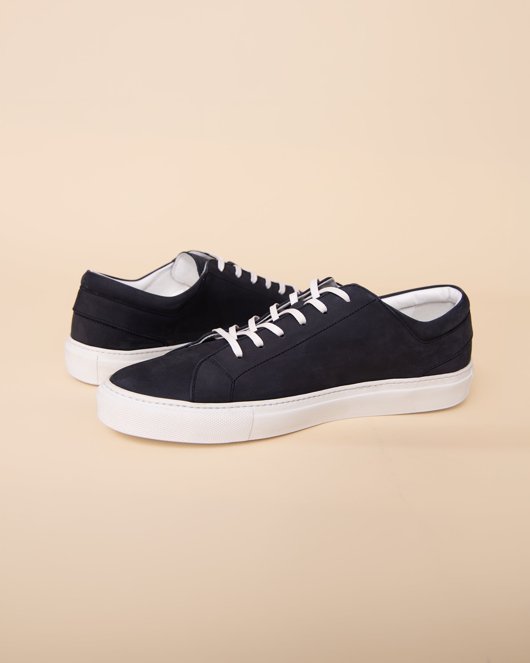 Navy Italian nabuk sneaker by HYDE, close view of leather-lined interior and cushioned footbed