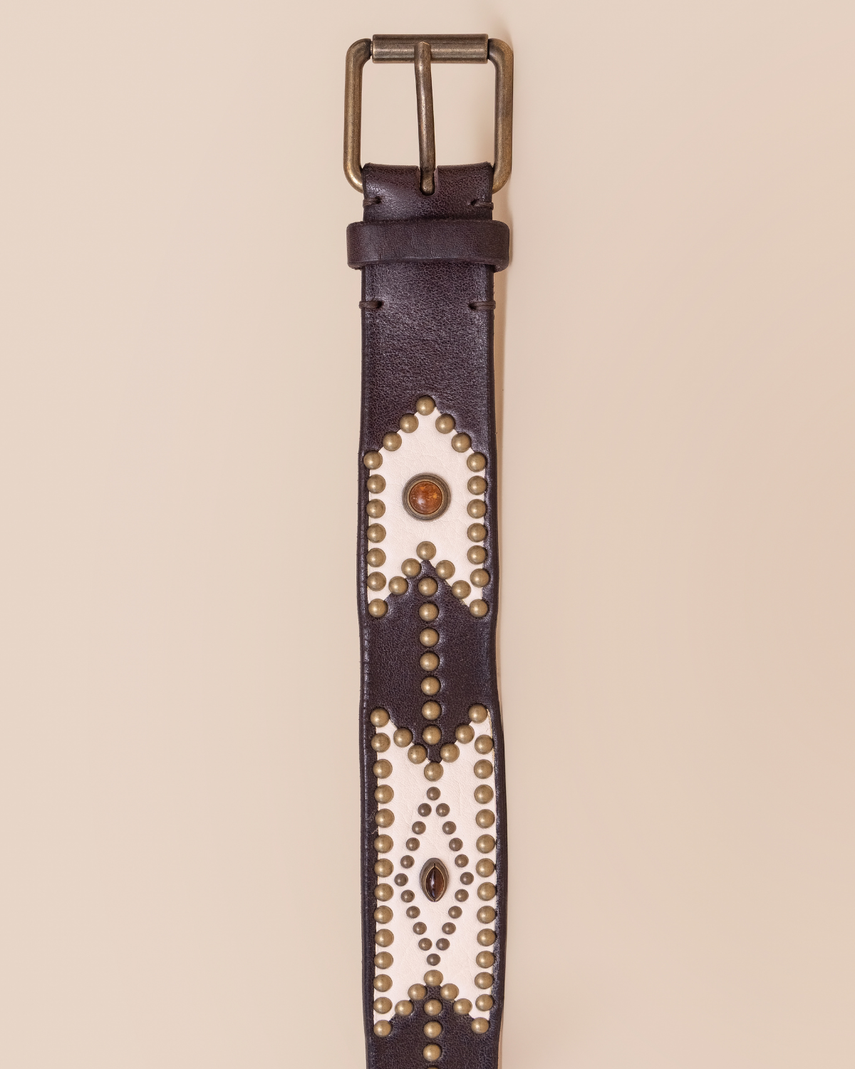 antiqued buckle and testa moro leather detail