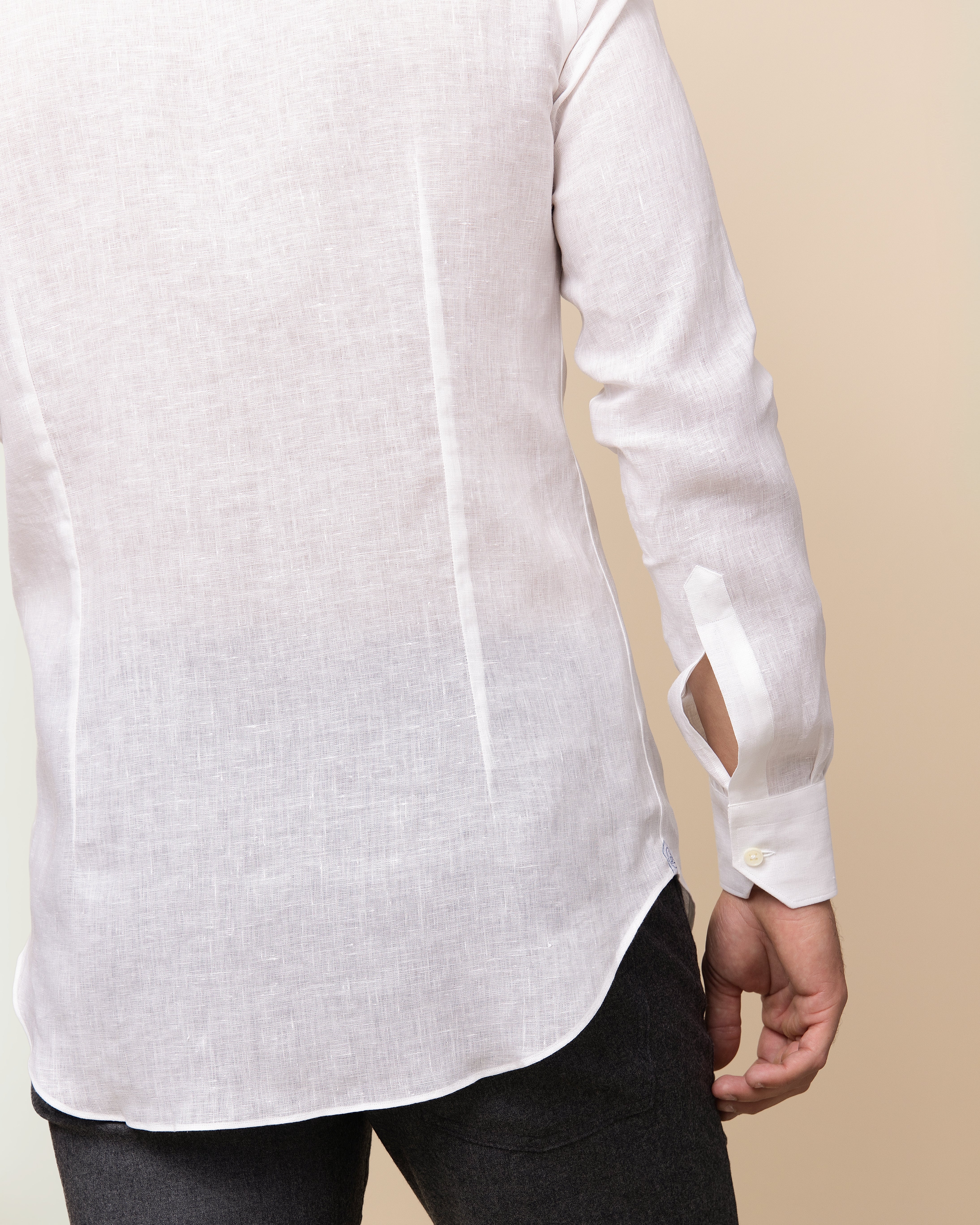 Men's HYDE Lecce Linen Shirt in White — modern tailored fit with full button-front closure and premium natural buttons, made in Italy