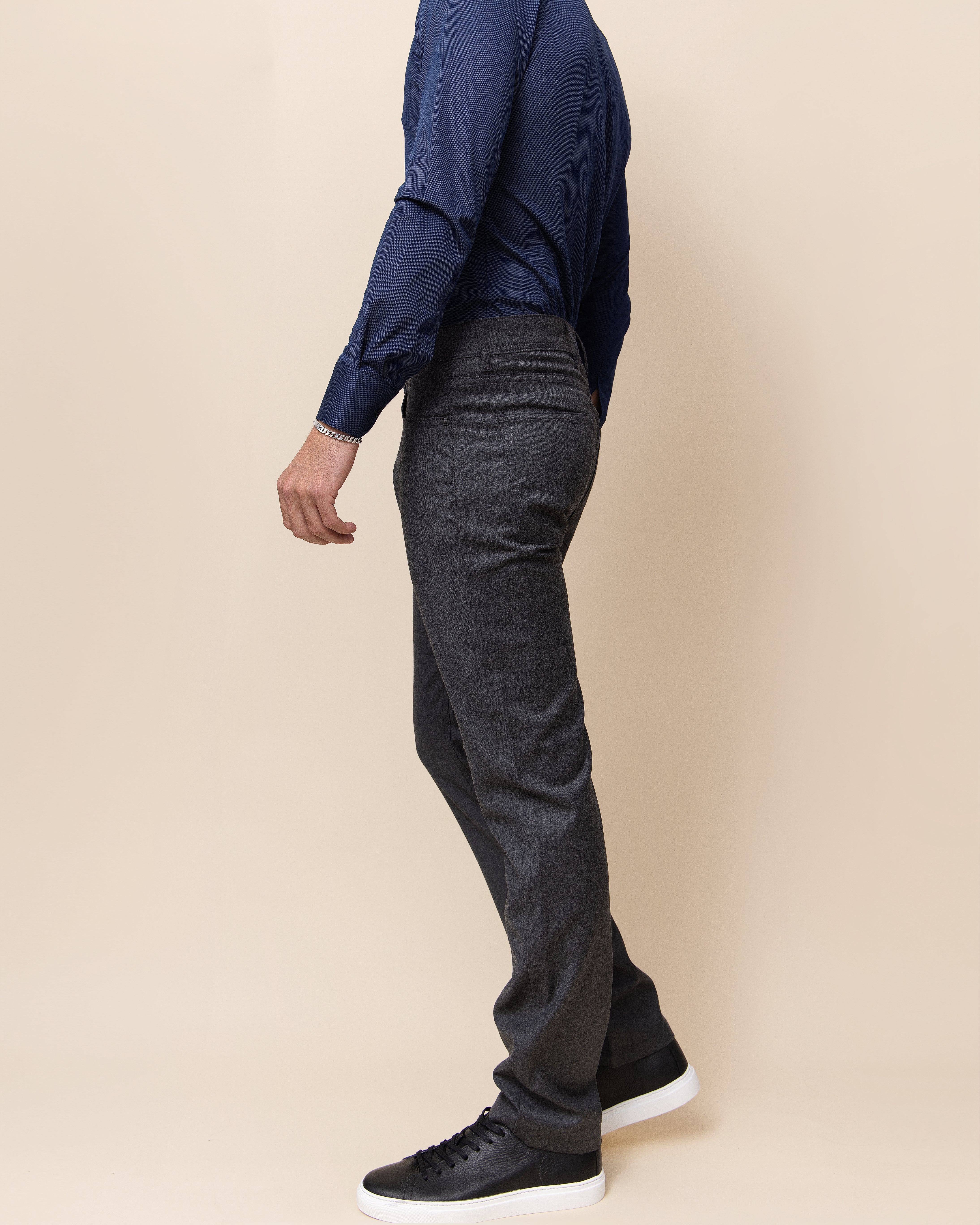 Emiliano Zapata grey Italian wool five-pocket trouser for men, tailored leg line and clean hem finish
